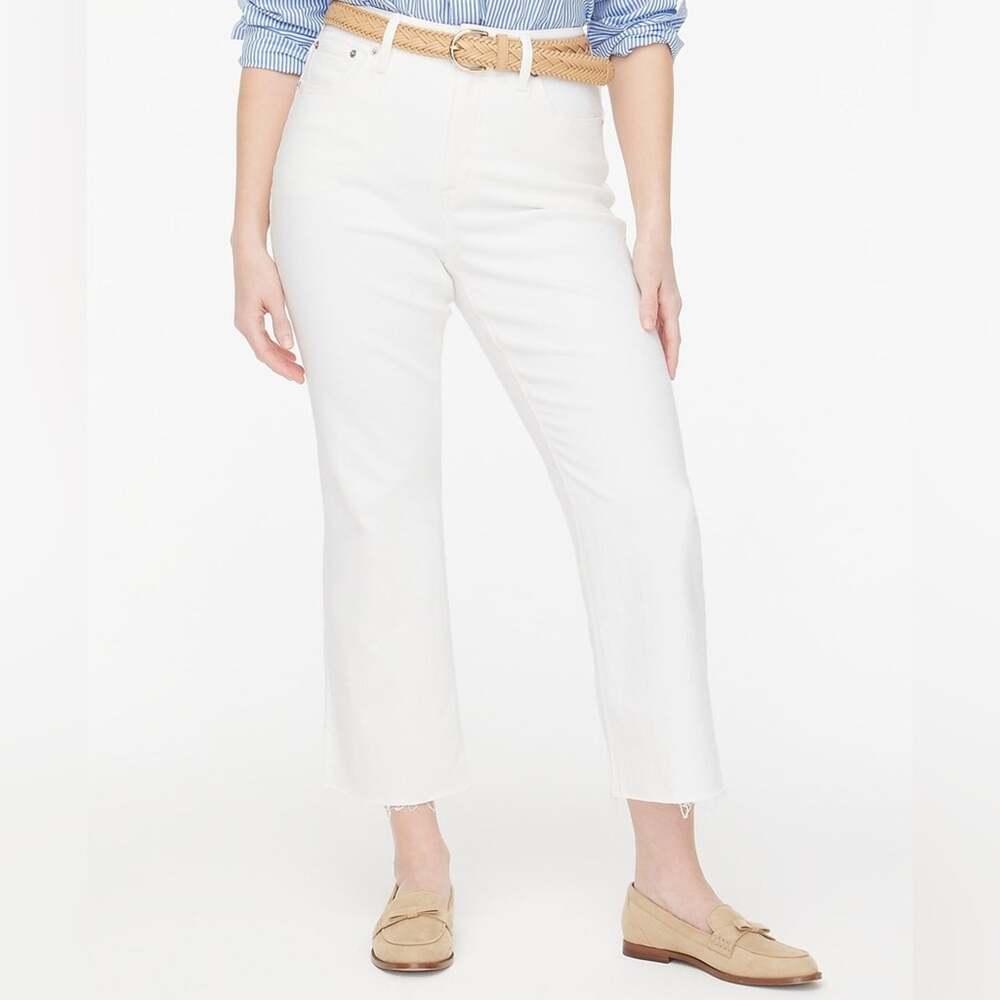 J Crew Curvy mid-rise flare crop jean in signature stretch in white Size 29
